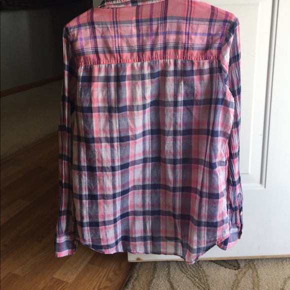 Aeropostale Plaid Lightweight shirt 🌻3/$24 - Picture 2 of 3